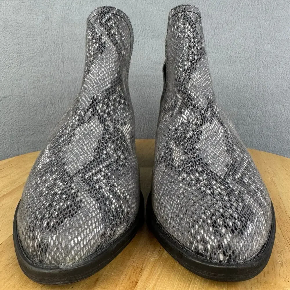 Volatile Gray Faux Snakeskin Pull-On Block Heel Western Ankle Boots Women’s 9 US